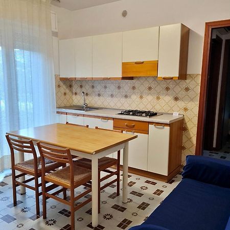 Condominio Mammole Lignano Sabbiadoro Exteriör bild