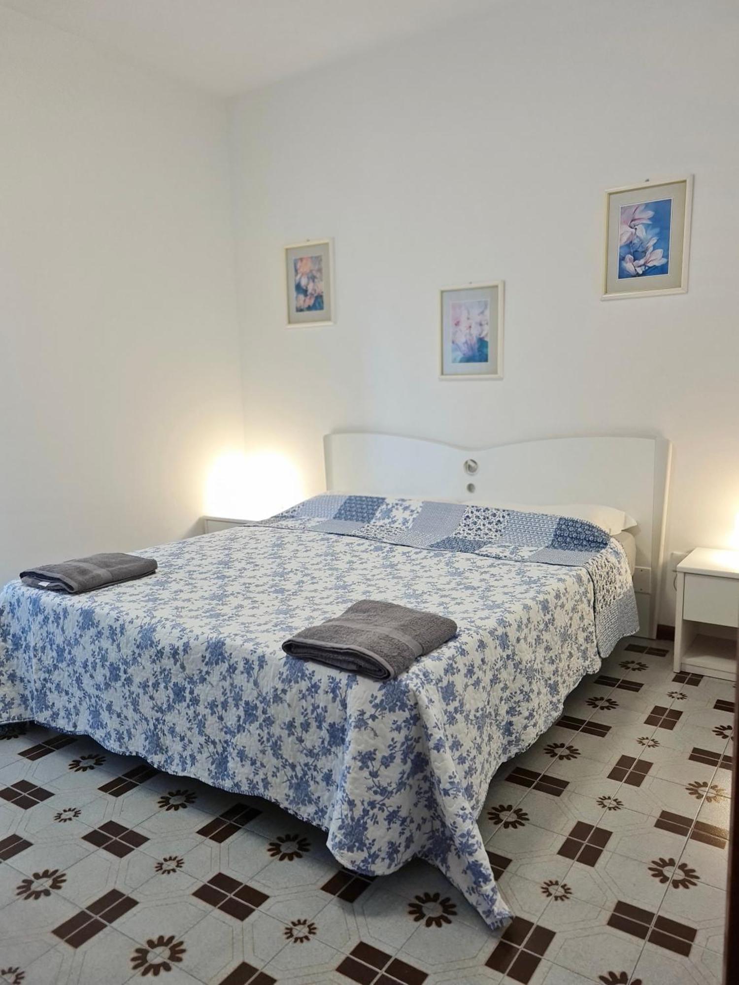Condominio Mammole Lignano Sabbiadoro Exteriör bild
